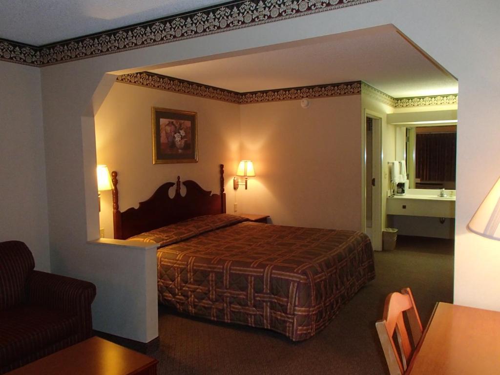 Nola & 4* New Orleans